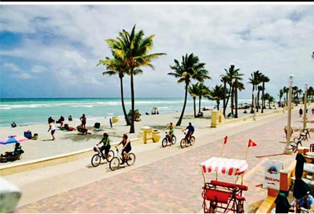 Hollywood Beachfront House 외부 사진